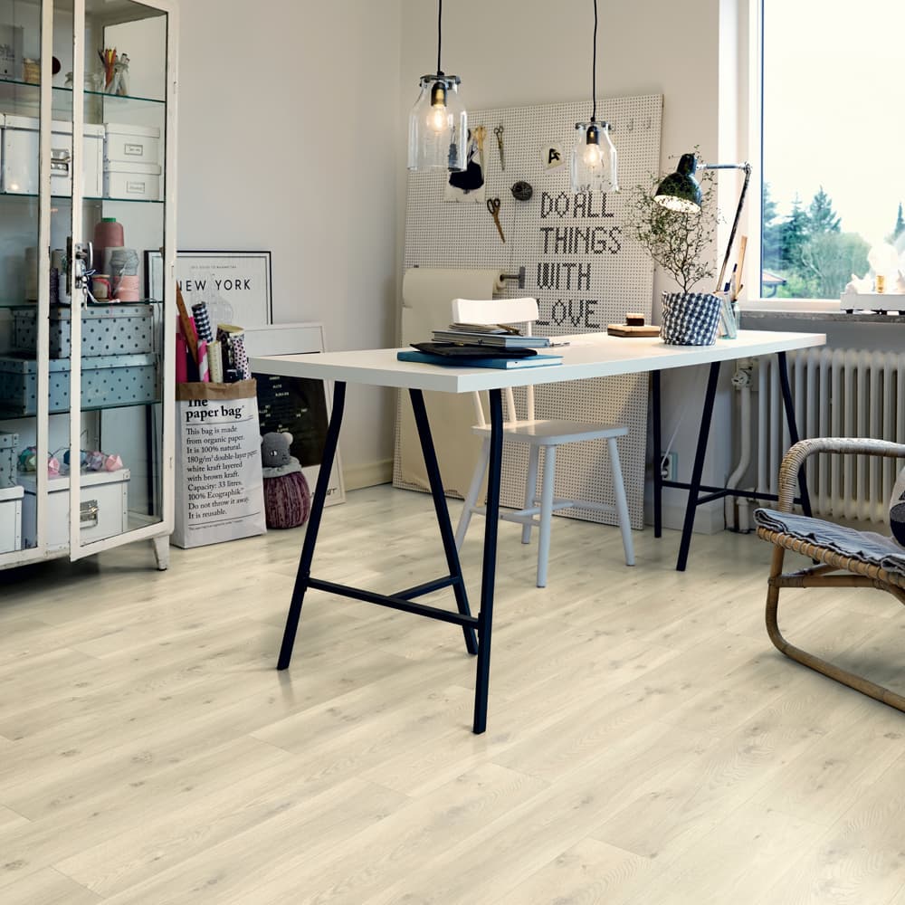 Плитка ПВХ Pergo Classic Plank Glue V3201-40017 Дуб современный серый 1256*194*2,5 (3,655)