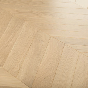 Паркет Елка Французская Lab Arte Chevron Дуб Селект 2006 лак 600/510х90х14/3/45° в интерьере